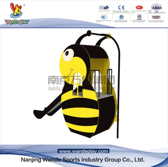 Bee Slide Animal Playset in Amusement Park for Kids