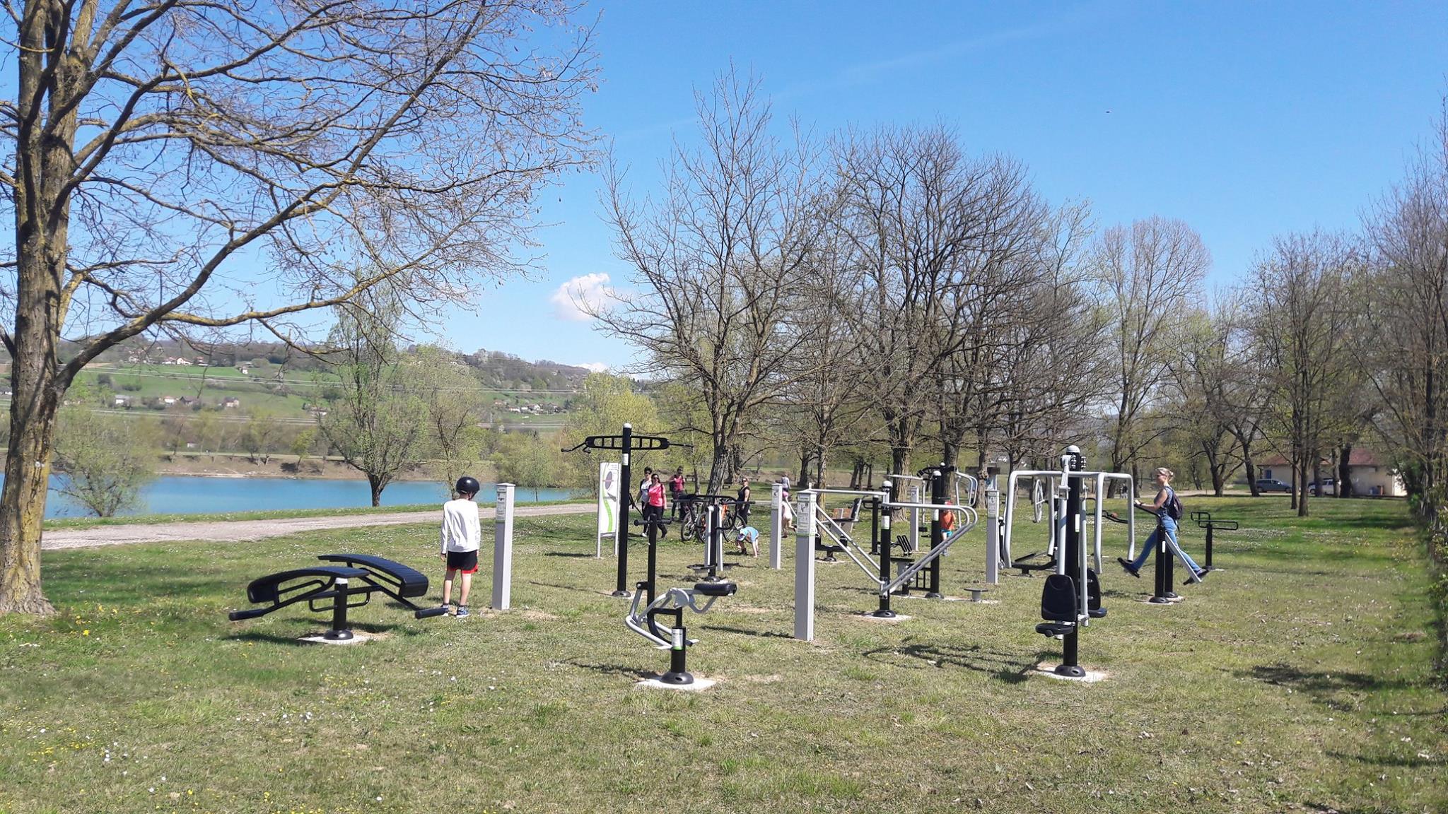 Join outdoor playground and fitness party at your doorstep