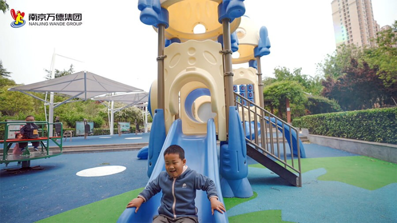 How much do you know about the kids outdoor playground?